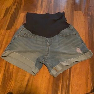 Maternity shorts